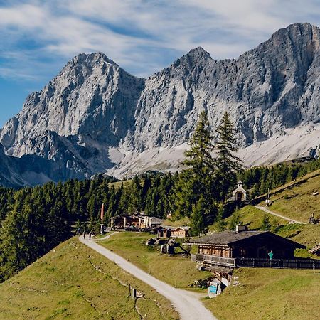 Brandhof - Chalet Am Berg Ramsau am Dachstein Exterior foto